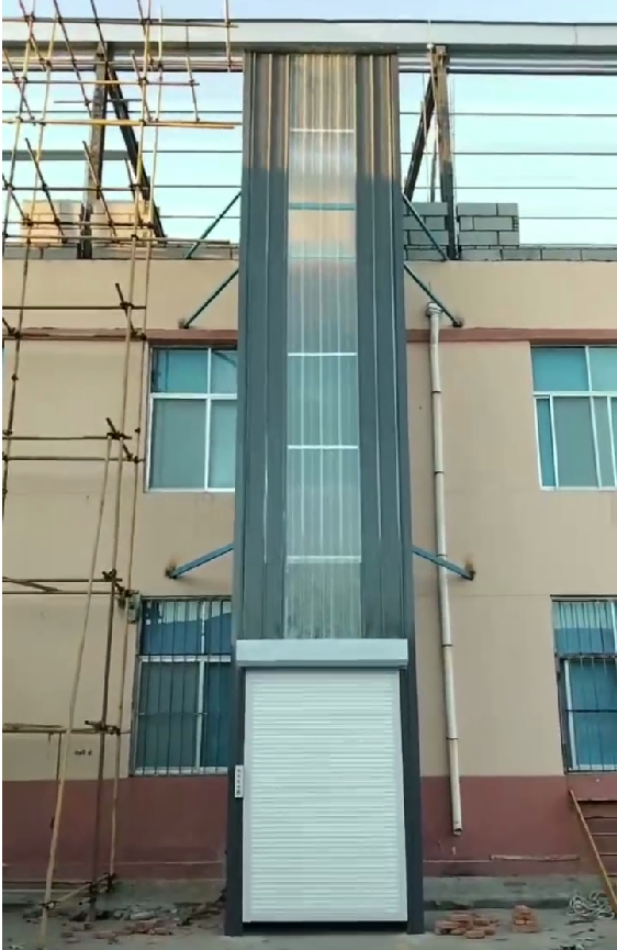 威海乳山彩鋼瓦外封導軌式升降機