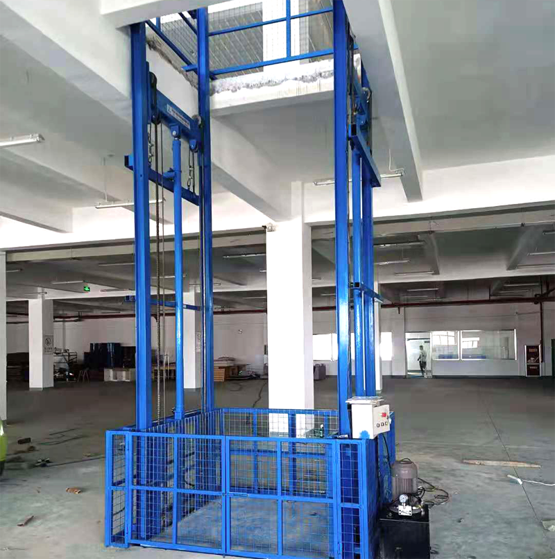 導(dǎo)軌鏈條式液壓升降平臺(tái)